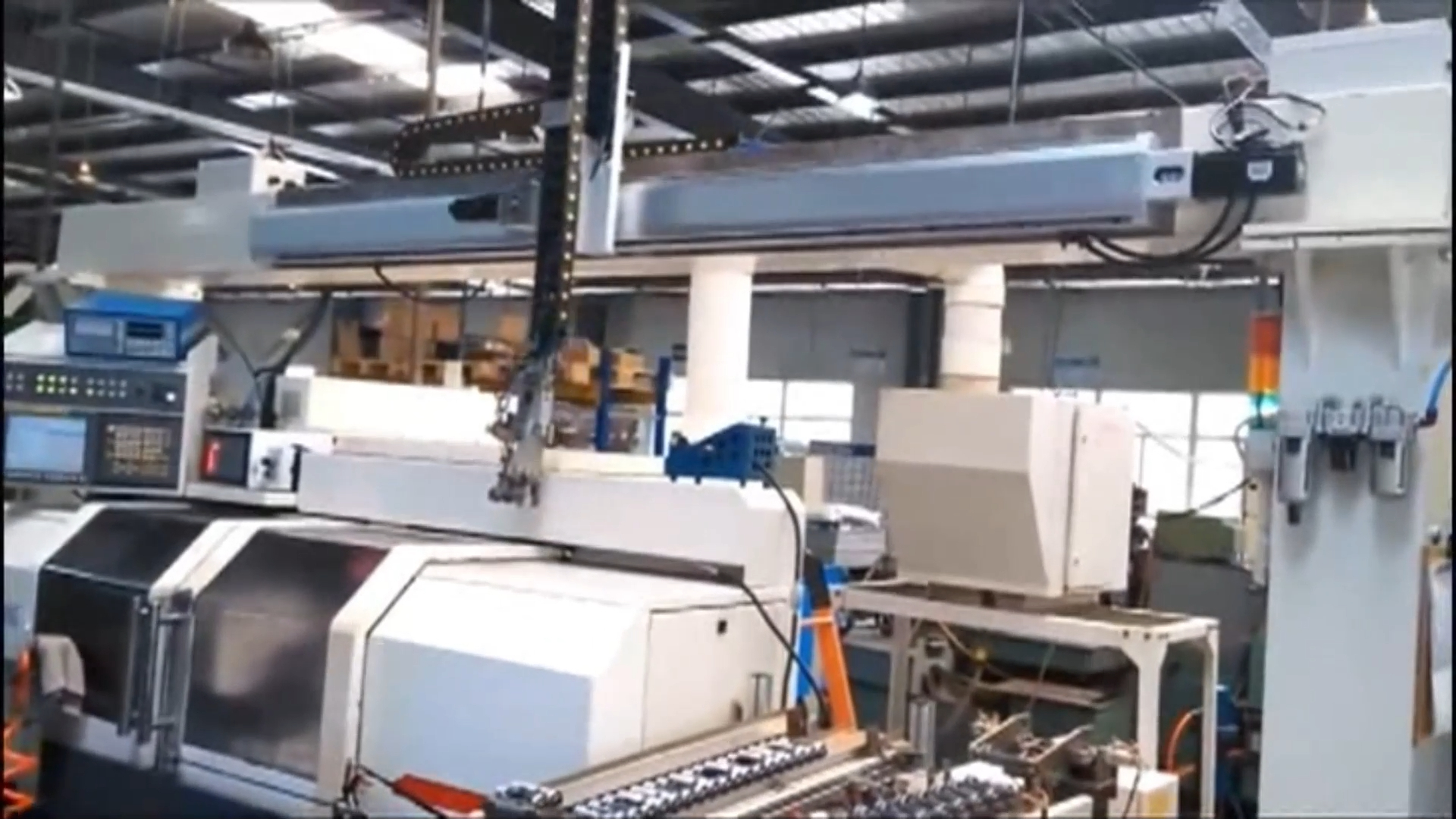 Guide-rail gantry example