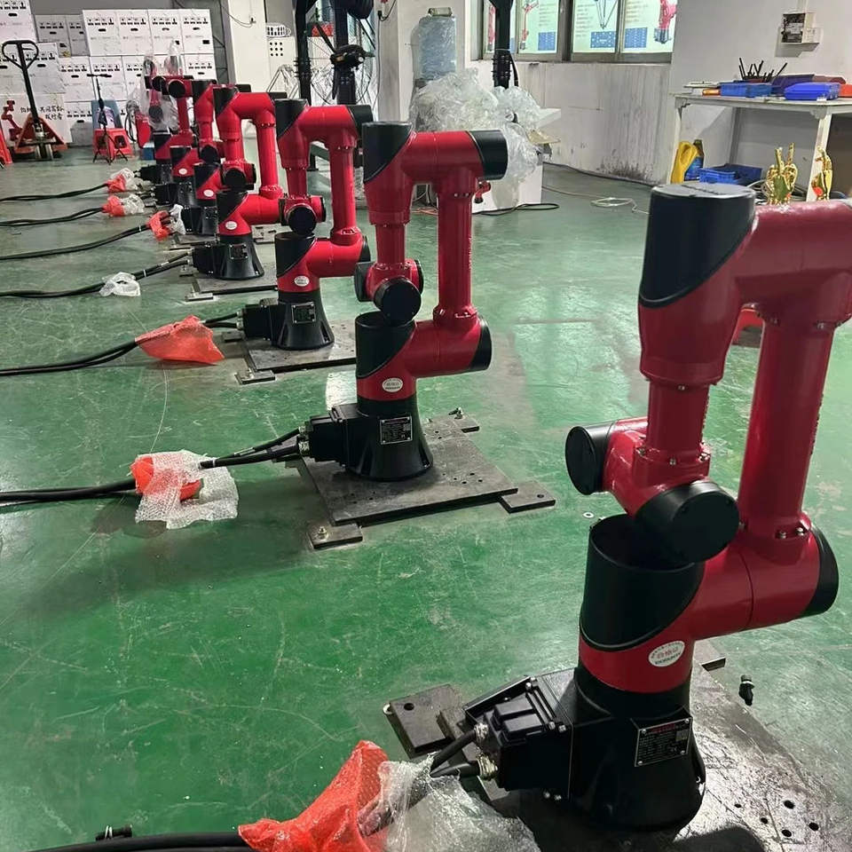 High Quality Industrial Cobot Robot Arm 6 Axis With Welding Palletizing Screwing Fiber Laser Soldadura