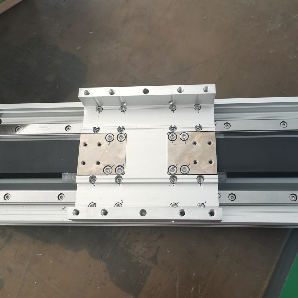 Single-axis modules
